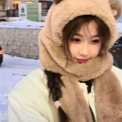 钱信伊:地下酒吧